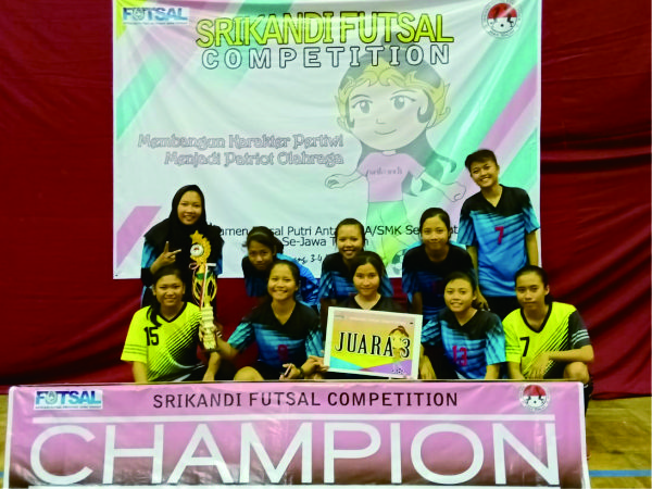 Juara III Srikandi Futsal Se- Jawa Tengah Juara III Srikandi Futsal Se- Jawa Tengah